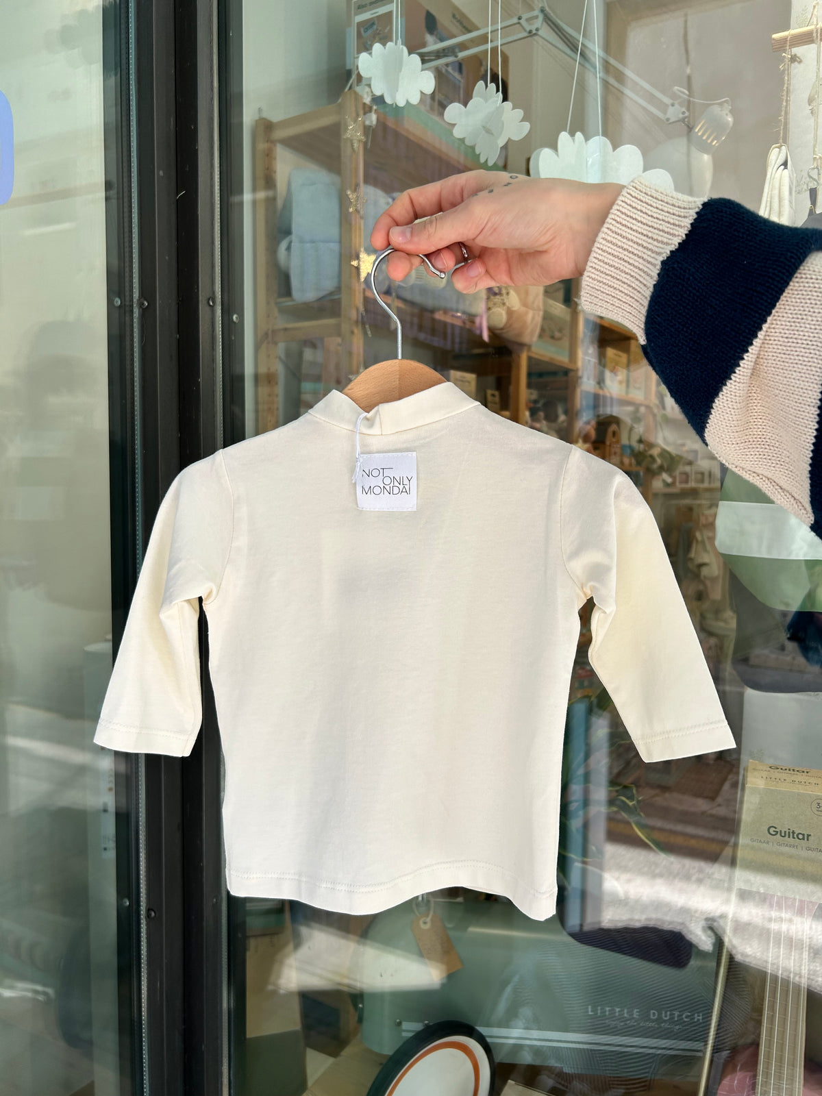 Cardigan en jersey écru Rometto