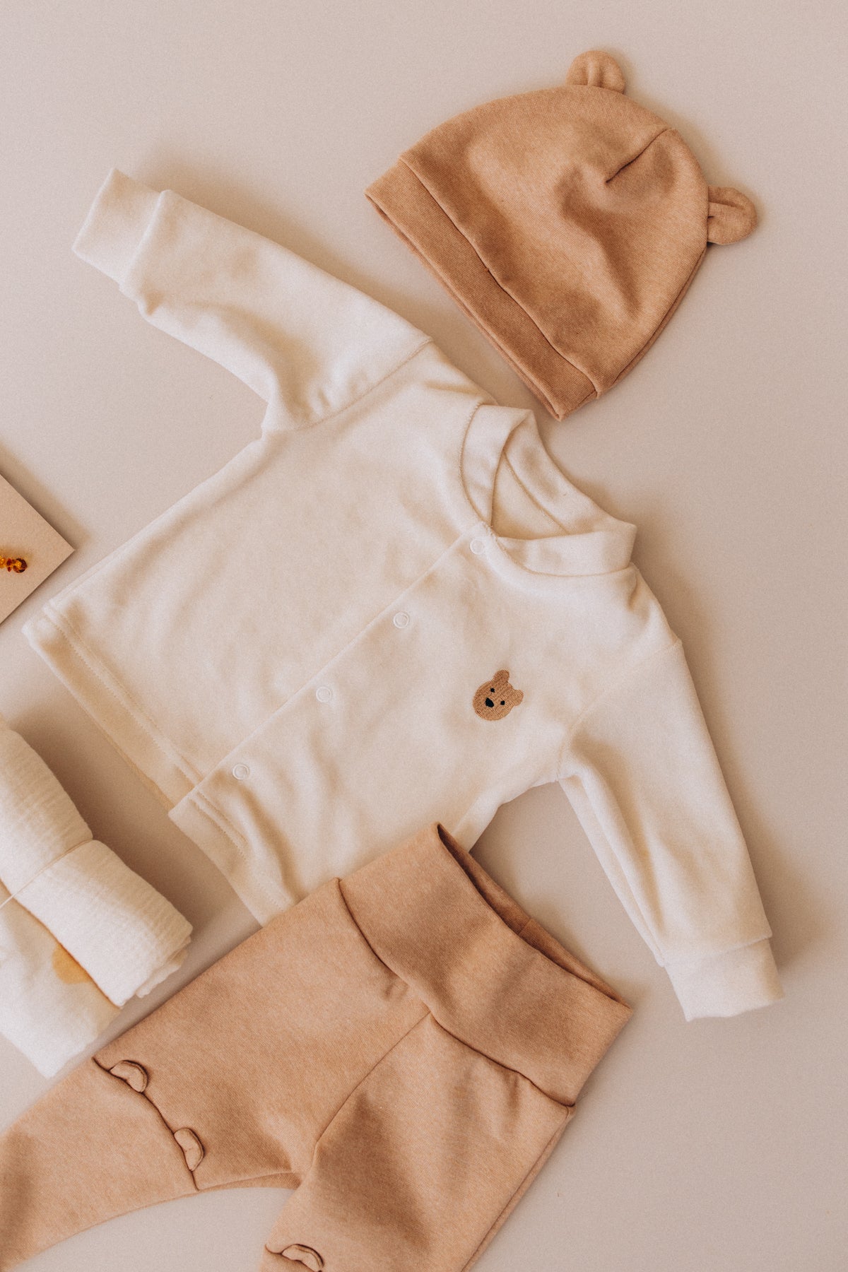 Completo cardigan ciniglia e leggings orsetto cotone BIO