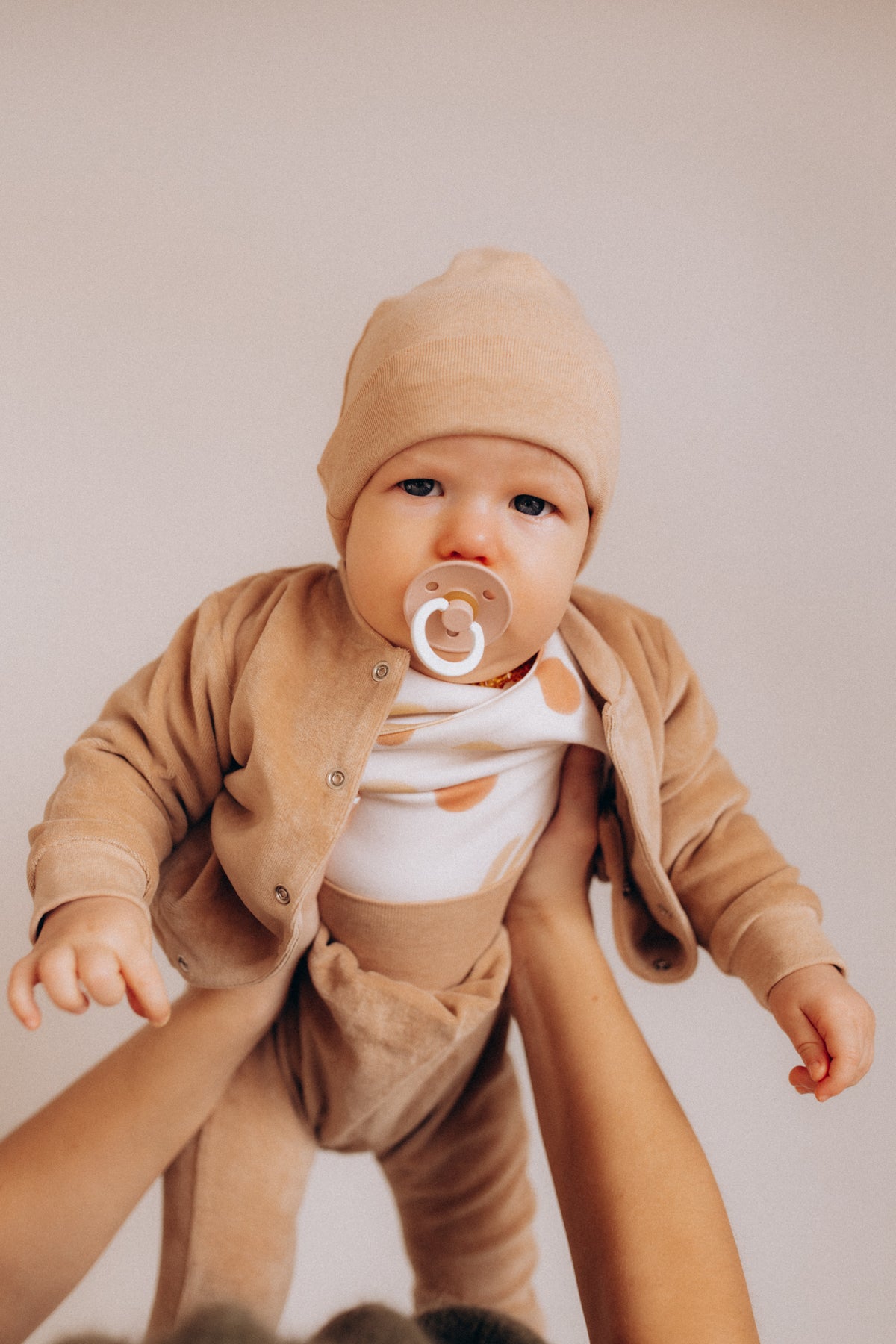 Cuffia neonato beige cotone BIO