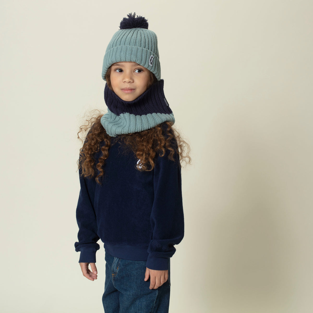 Big Bee light blue pompon hat